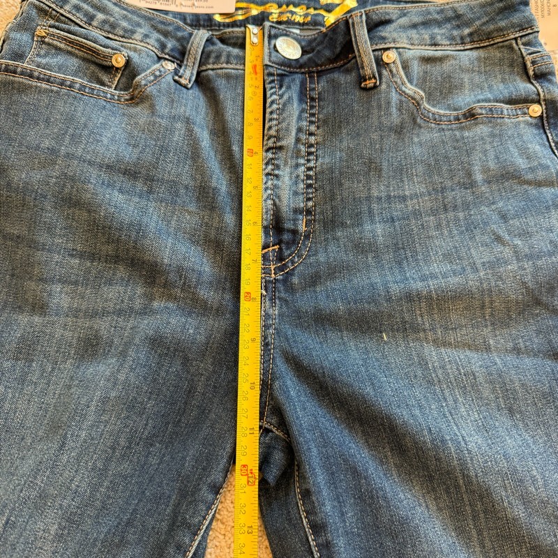 Seven7 Ladies High-Rise Step Hem Cropped Fashion Jean Size 8 gallery