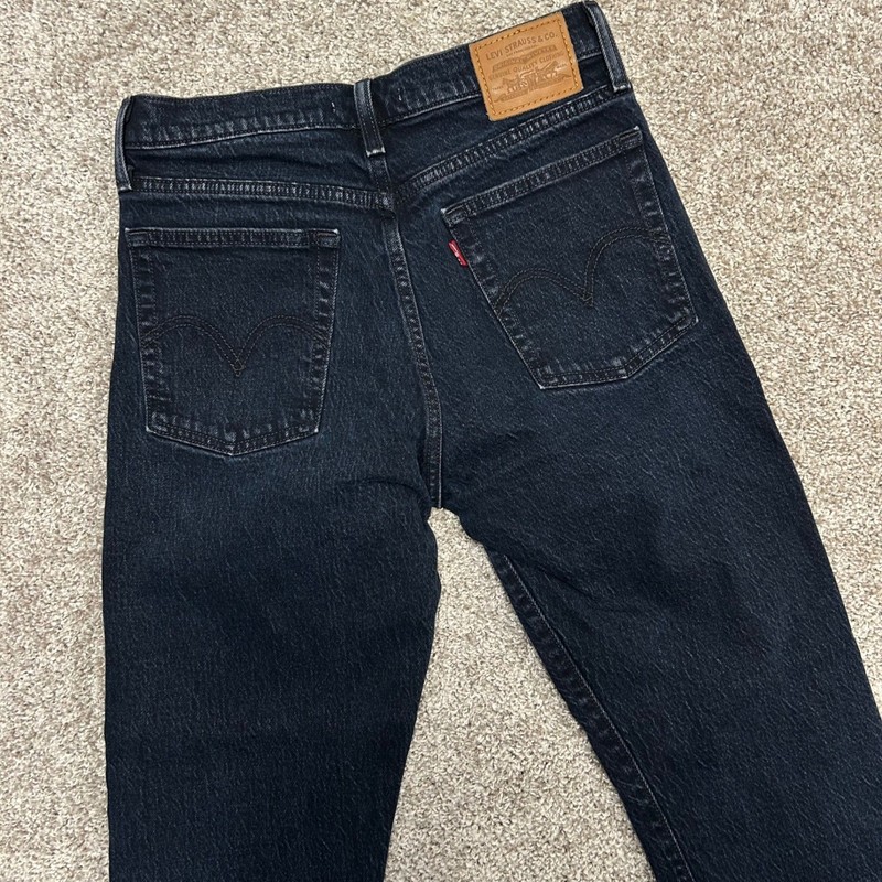 Levi’s Wedgie Women 27 High Rise Straight Jeans Dark Wash Button Fly Premium