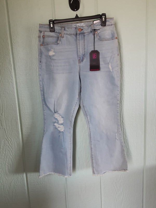 No Boundaries #259 Jeans Women’s NWT High Rise Flare Blue Denim Sz 15 Stretch