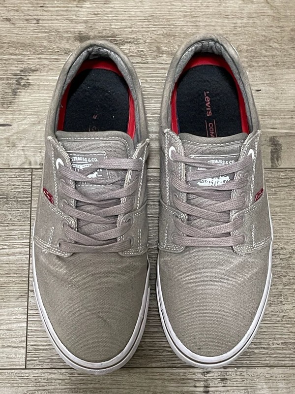 Levi's Comfort Tech Insole Sneaker Casual Grey Shoes Men's Size 10.5 BRAND NEW