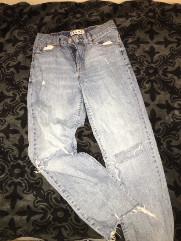 DAZE Tough Love High Rise Straight Leg Raw Jagged Hem Mid Wash Women Jean Sz 28