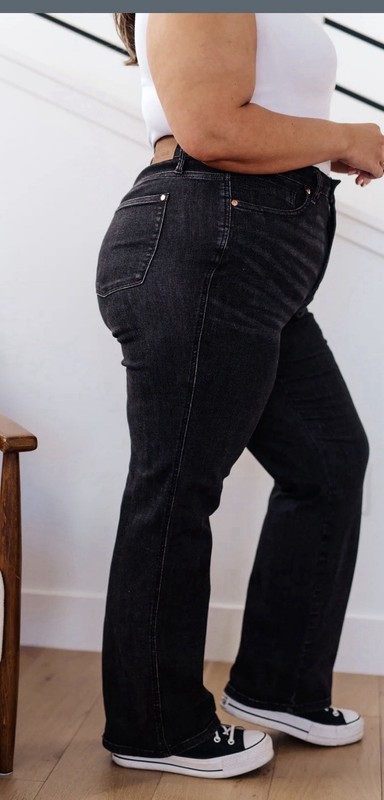 Judy Blue High Rise Control Top Straight Jeans. 4 Way Stretch Size 24W