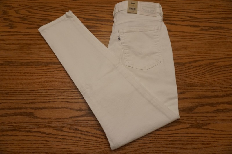 NWT WOMEN’S LEVI JEANS 721 Multiple Sizes High Rise Skinny Stretch White $69.50