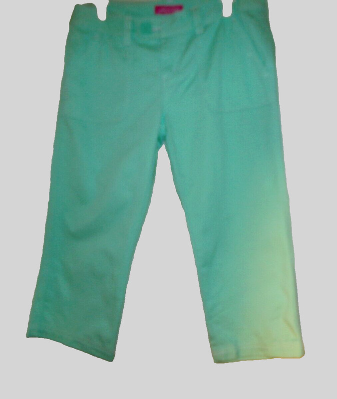 AEROPOSTALE  Green Denim Capris Low Rise Junior’s Size 7/8, Pockets, Cotton VGC