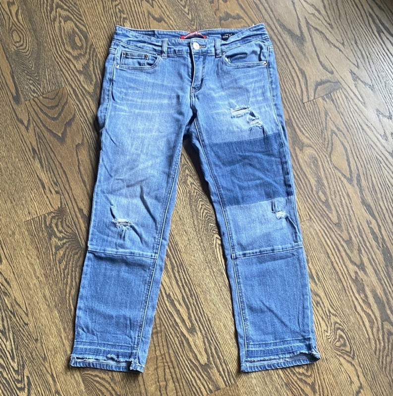 Unionbay Mid Rise Cropped Straight Jeans Blue Light Wash Distressed