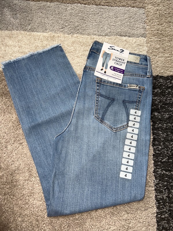 Seven7 Women’s High Waisted Relaxed Fit Tower Straight Crop Jean Size 4 NWT