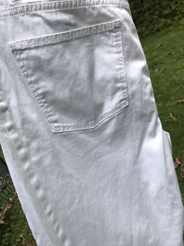 Talbots Size 14, WHITE Stretch JEANS Curvy LK2666 Inseam 24” Cotton/Spandex Pant