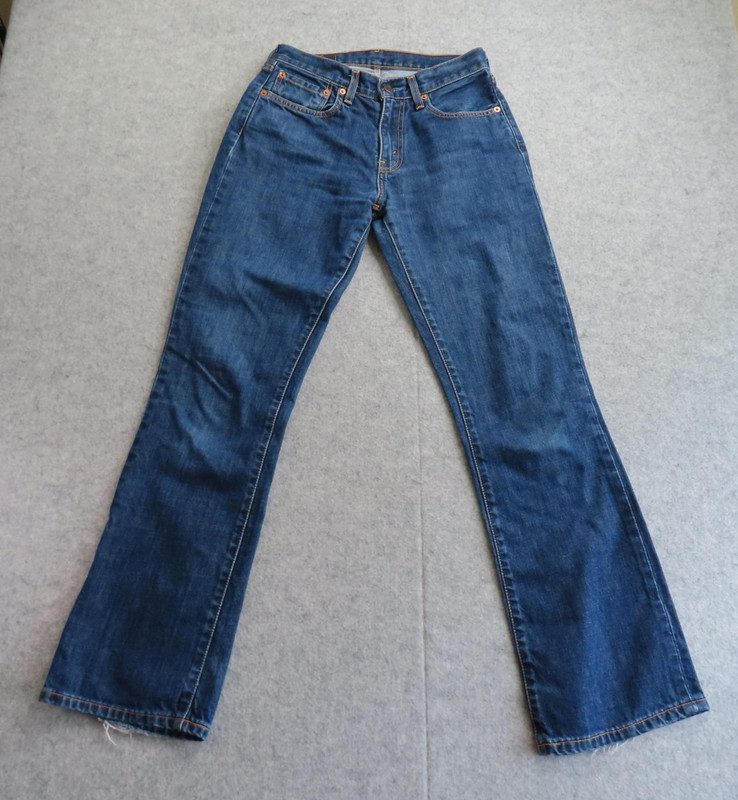 Vintage Levis 525 Jeans Womens 28×30 Blue Mid Rise Western Bootcut 90s Denim