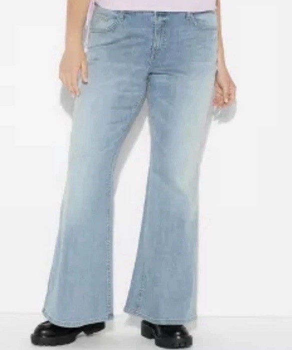 Mid-Rise Flare Size 24 High Stretch jeans NWT Wild fable 32″ Inseam