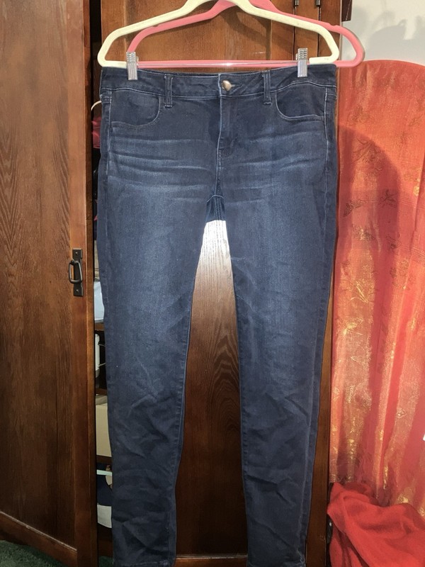 AEO Dark Navy Super Low Rise Jegging Real Front/Back Pockets (Fits Like Size 12)