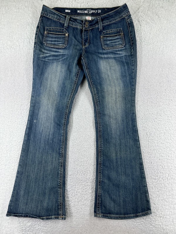 Mossimo Pants Womens 17 Blue Denim Jeans Flared Medium Wash Cotton Poly Blend