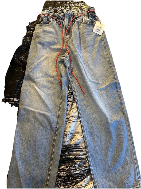 KBB by Kahlana Women’s Light Wash Barrel Leg Denim Jeans Drawstring Pockets