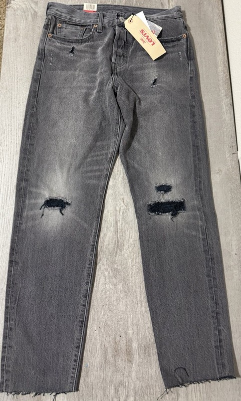 Levi’s Women’s Slim High Rise Charcoal Wash Gray Distressed 5-Pocket Jeans