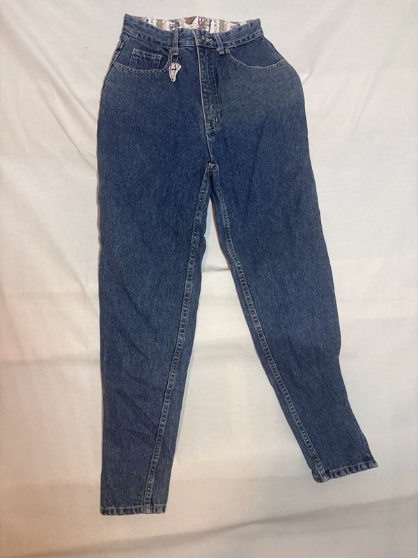 L.A. Gear Jeans Women’s 5/25 Vintage High Rise Tapered Blue Denim Ankle Zip