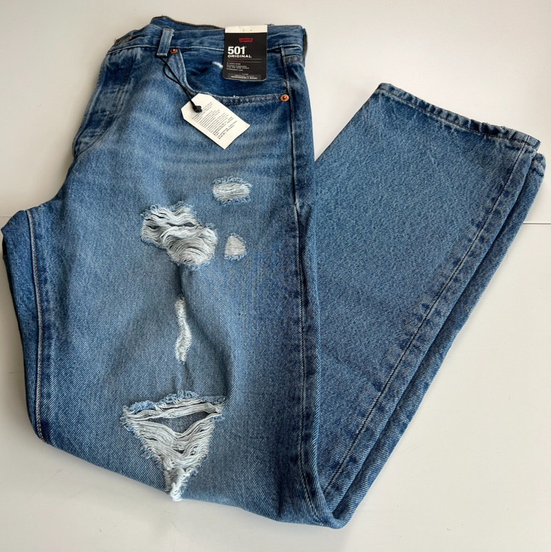 Levi’s Premium Women 501 Original Fit Mid Rise Straight Leg Jeans 27×30 Blue NWT