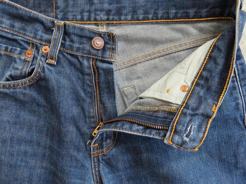 Vintage Levis 525 Jeans Womens 28x30 Blue Mid Rise Western Bootcut 90s Denim gallery