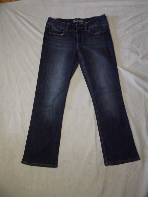 Womens Wrangler Boot Cut Dark Wash Jeans Style-09MWZDO Size-5x30 - Great Condit! gallery