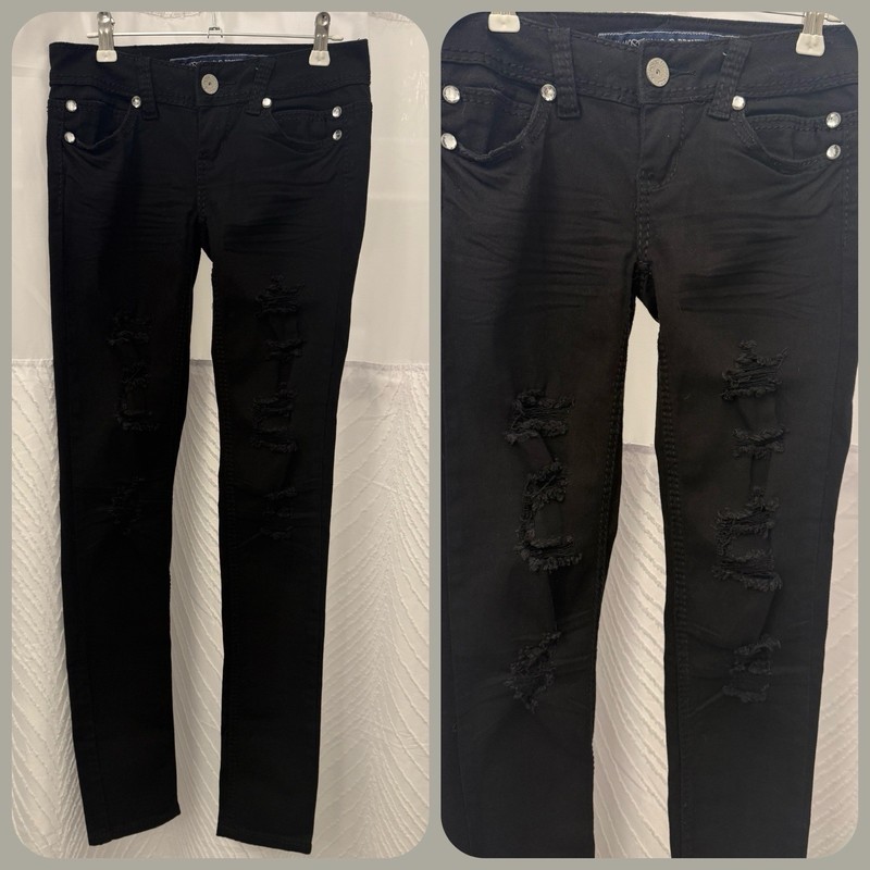 Almost Famous Premium Black Ripped Skinny Jeans Bling Accents Buttons Low Rise 0