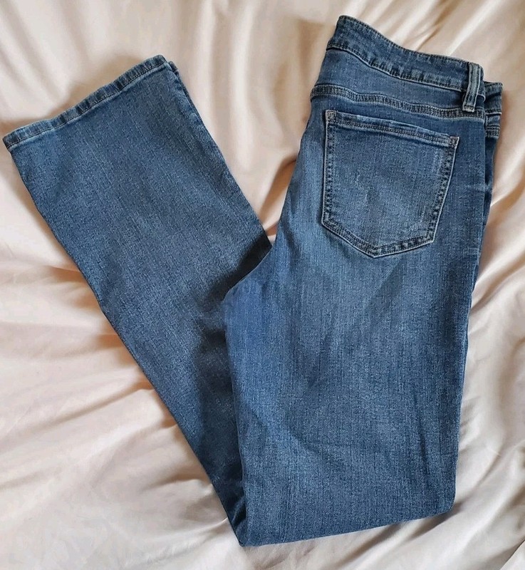 Studio Blue Boot Cut Denim Distressed Stretch Jeans, Sz 30 (Actual W31/L32-1/2)