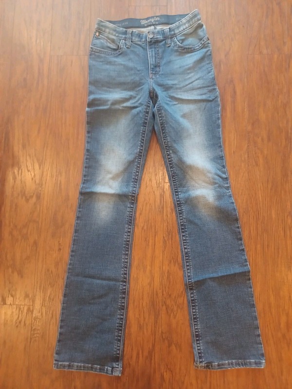 💙🐎🩵WRANGLER WILLOW ULTIMATE RIDING JEAN BOOTCUT 7/38 YO COWGIRLS!!🐴🤙 gallery