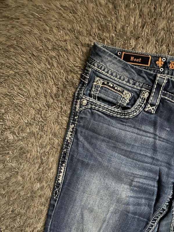 Rock Revival Women’s Blue Bootcut Jeans Size 29 Medium Wash Embroidered Pockets gallery