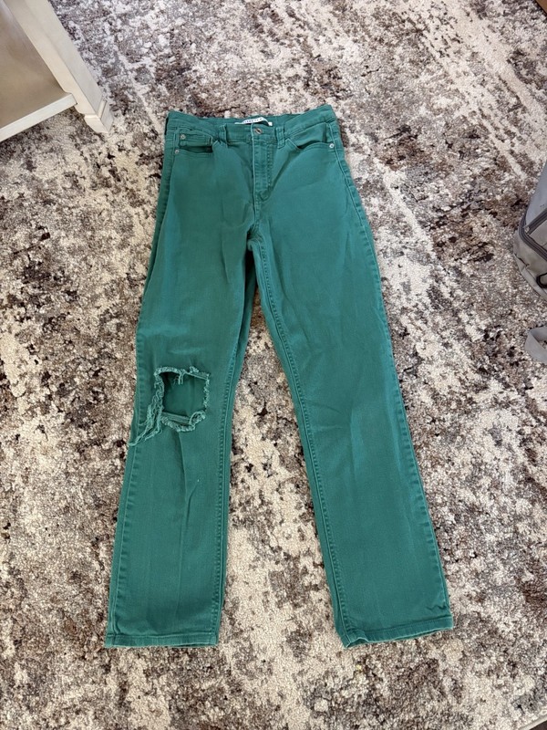 Women’s Celebrity Pink Green Distressed Mom Jeans Size 9/29